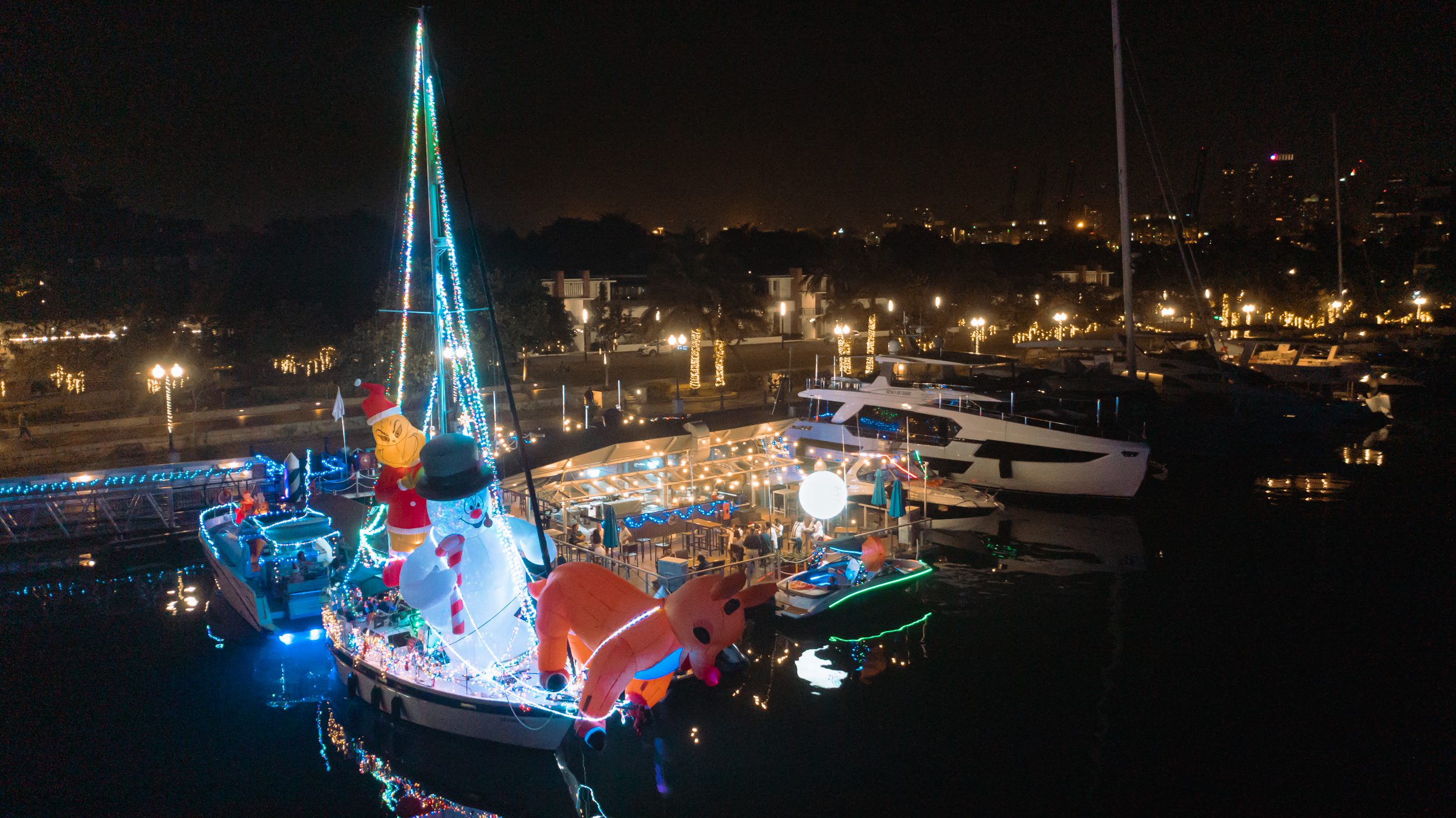 ONE15 Christmas Boat Light Parade 2021 ONE15 Marina Club