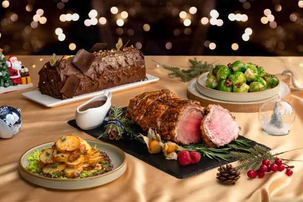 Beef lovers rejoice with this bundle. Enjoy the mouthwatering 14-hour Slow-roasted Organic Grass-fed Black Angus Sirloin that is complemented with Brussels Sprouts with Pancetta, and Classic Scalloped Potatoes to satisfy your Christmas cravings.