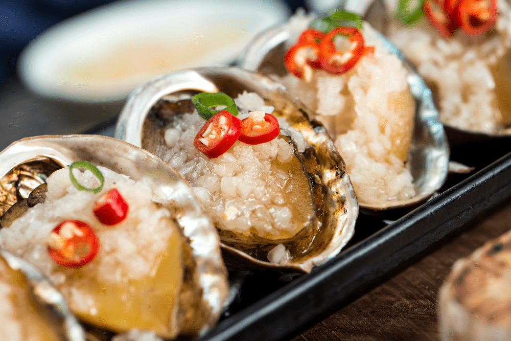 Steamed Live Abalone with Garlic