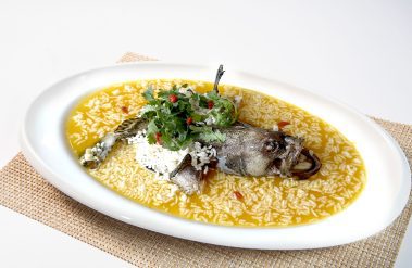 Fried,Grouper,With,Fish,Sauce,,Garlic,And,Chilli,-,C·