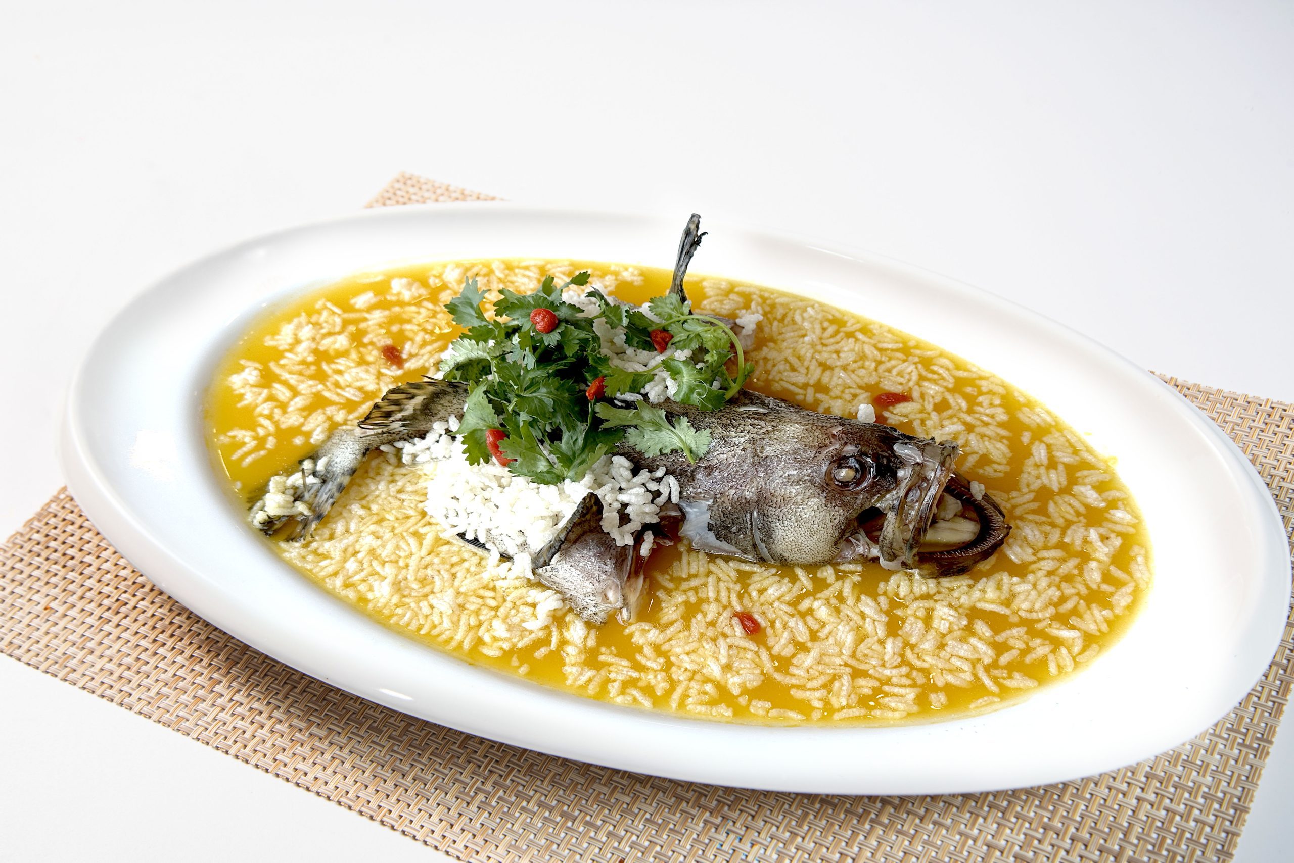 Fried,Grouper,With,Fish,Sauce,,Garlic,And,Chilli,-,C·